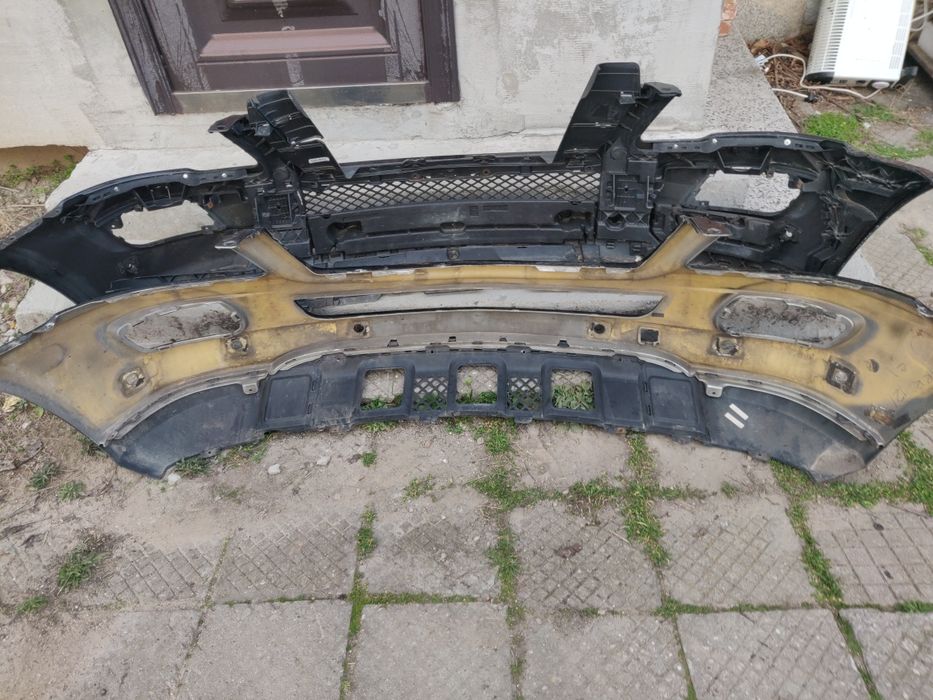 Предни Брони за Mercedes ML / W164  /2006--2011  г.