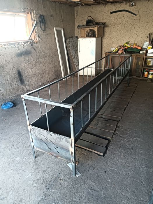 Қара малға арналған науа ақыр астау