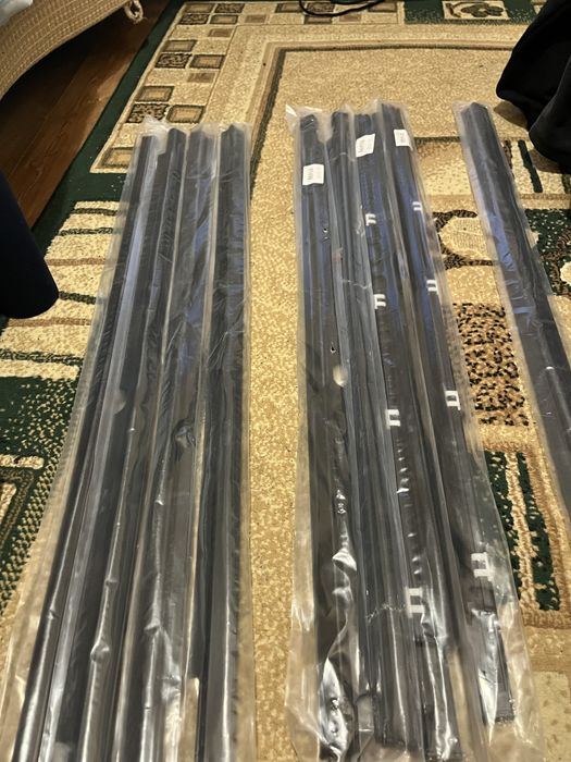 Молдинги на стекла дверей паджеро 2 5дв