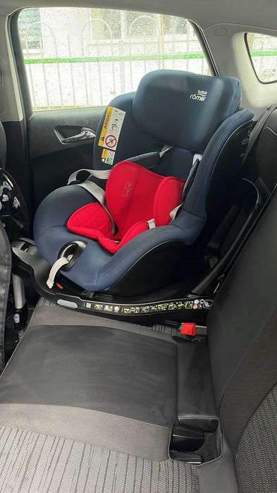 Scaun auto Britax Romer DUALFIX, Night Blue,  3 luni - 4 ani