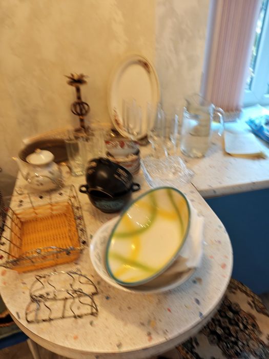 Разное, посуда и статуэтки