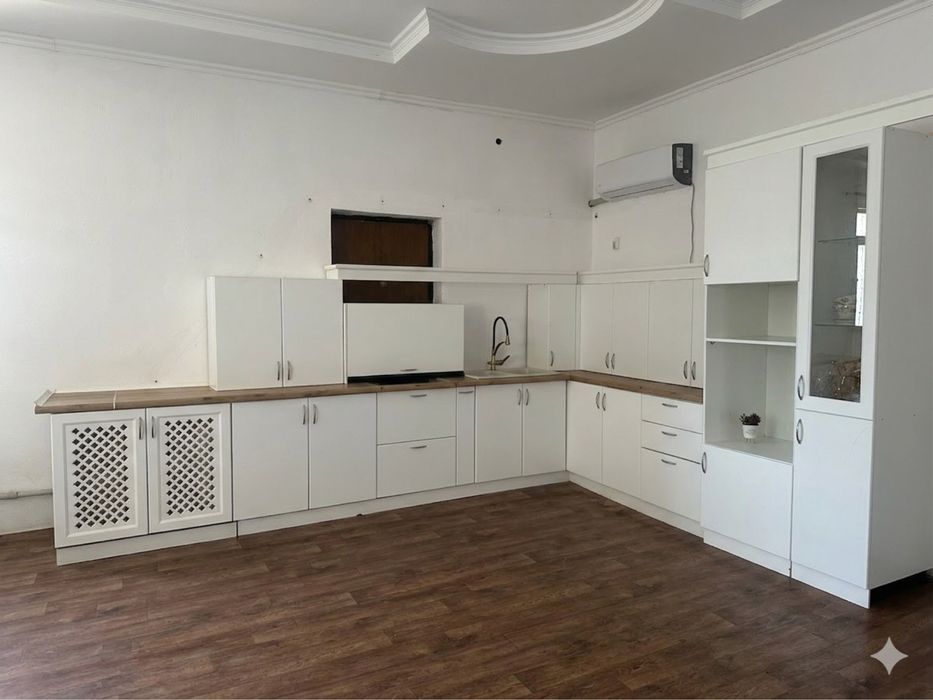 Продается Кухонный гарнитур