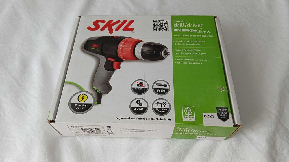 Masina de gaurit si insurubat (bormasina) Skil 6221AA