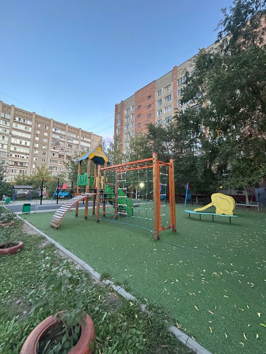 1,5 - ка ул. Б.Александрова ( Красина), 14/А: