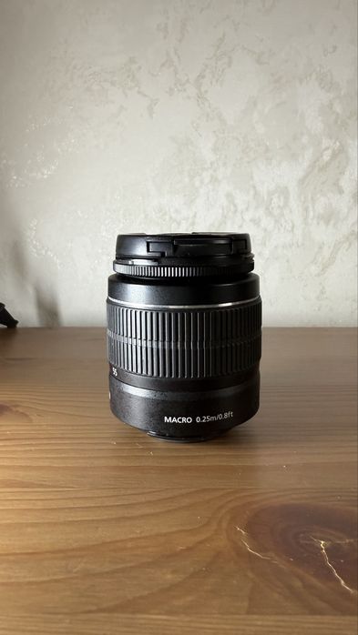 Продам камеру Canon EOS 1200D