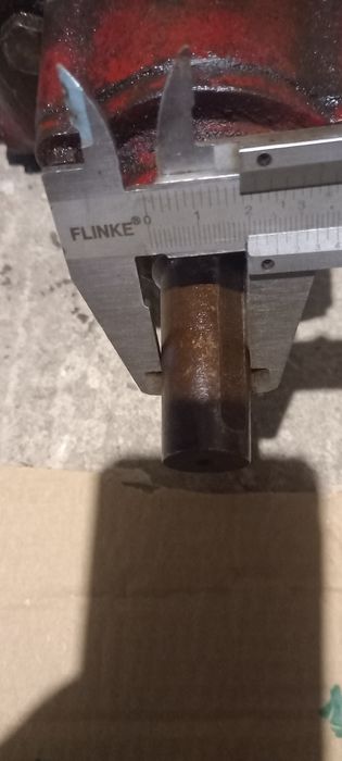 reductor utilaj agricol raport 8 la 1 și 1,75 la 1