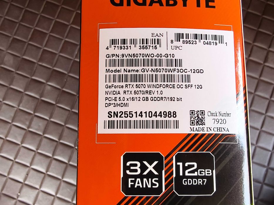 RTX 5070 12gb RTX 5060 8gb