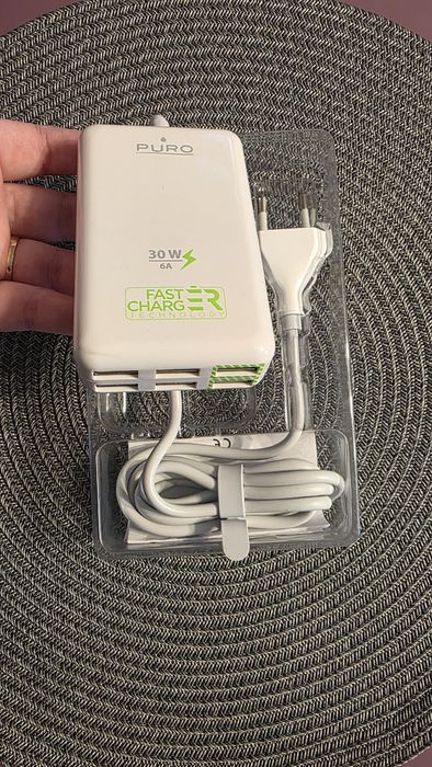 Multi-usb charging station