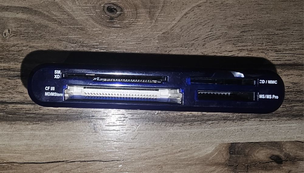 Hama 35-in-1 USB 2.0 Card Reader – Multi Card Reader четец на карти