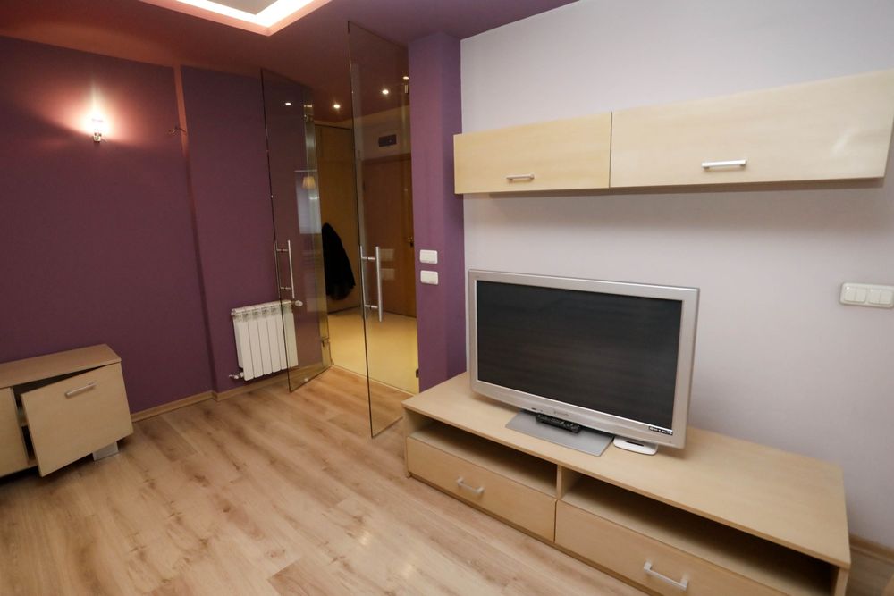 Дава се под наем Четиристаен апартамент в София, Кръстова вада - 150 кв.м за 1300 € - Снимка #8