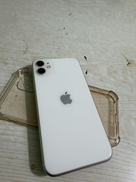 Продам iphone 11 64gb