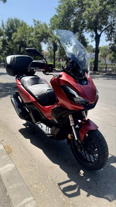 Honda ADV350 cu Smart Topcase inclus I Impecabil