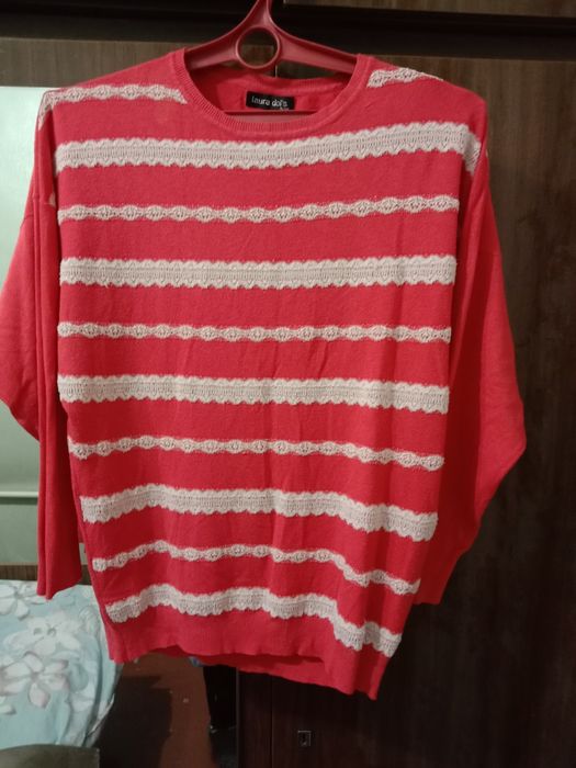 Женские кофты и блузки, 48 размера