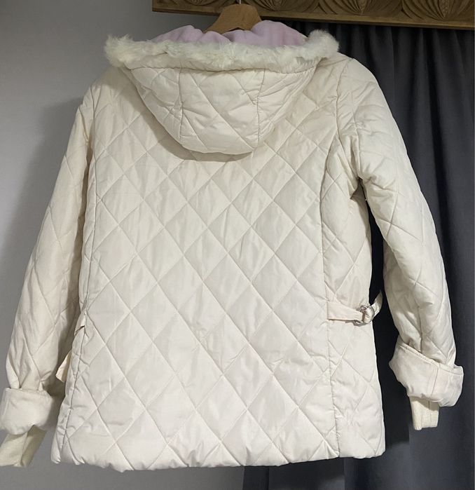 Яке с полар и бяла пухена кожа