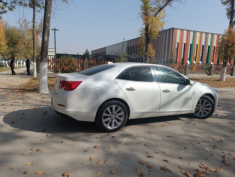 Малибу1 позитсия 2 сотилади