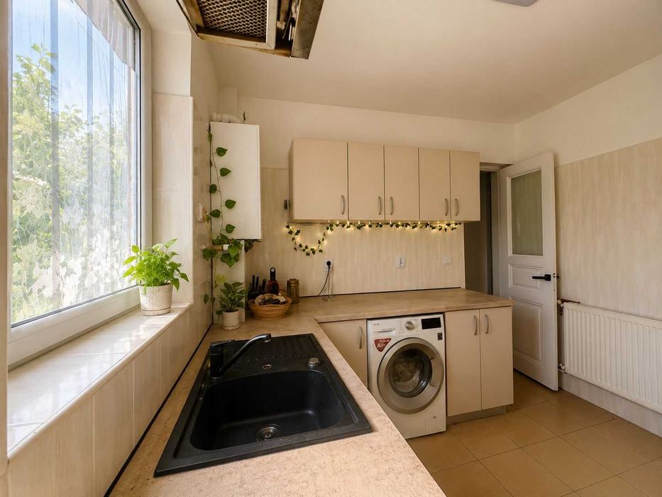 Inchiriere apartamet 2 camere - zona 1 mai - Domenii