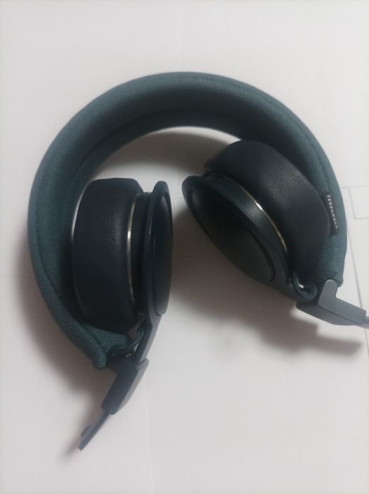 Безжични аудио слушалки URBANEARS