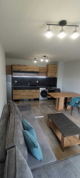 Дава се под наем Тристаен апартамент в Пловдив, Център - 80 кв.м за 510 € - Снимка #5