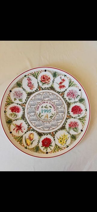 Календарни чинии Wedgwood