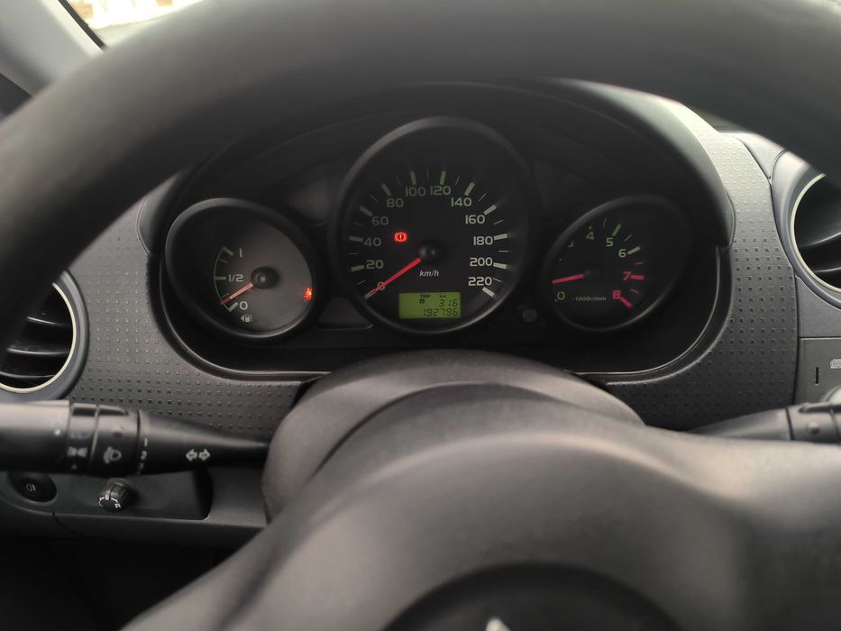 Mithubishi Colt  3 usi albastru ,benzina 1,4