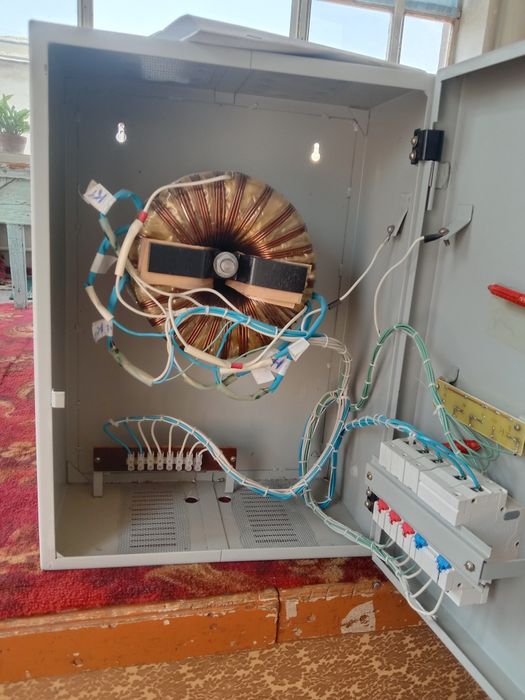 220v42v киберади стабизатер