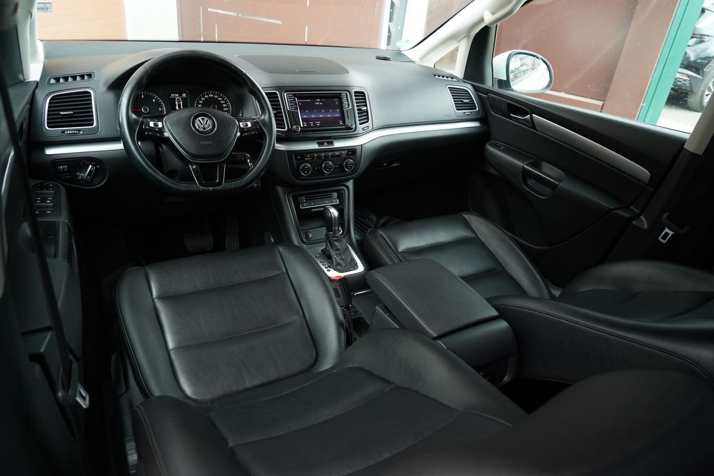 Volkswagen Sharan Highline 7Loc 2016 2.0Diesel 150cp Euro 6 Automat / 1 An Garantie Motor Cutie complet / Numere rosii / Rate / Transport la domiciliu