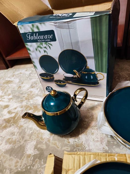 Набор посуды красивый