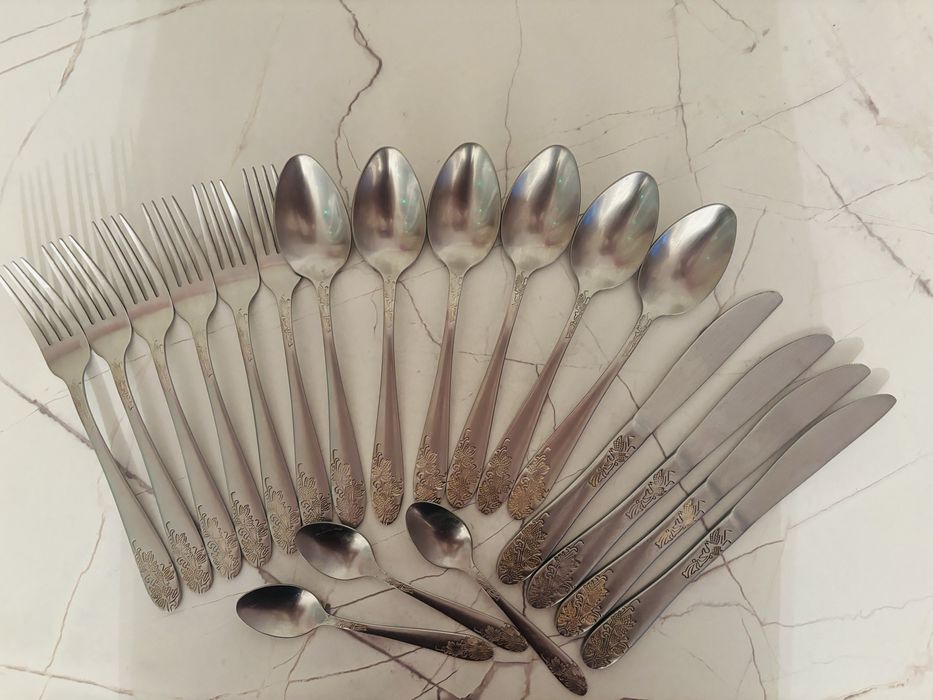 Продам новую коробку