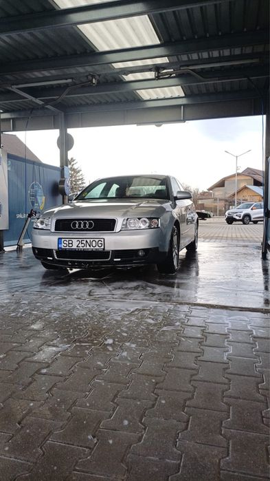 Vând audi a4b6 , stare buna de functionare cod motor avb 101cp