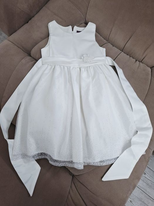 Платье праздничное