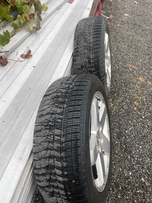 Anvelope 215 55 R18 Hankook iarna