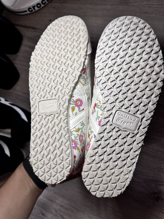 Adidasi onitsuka tiger