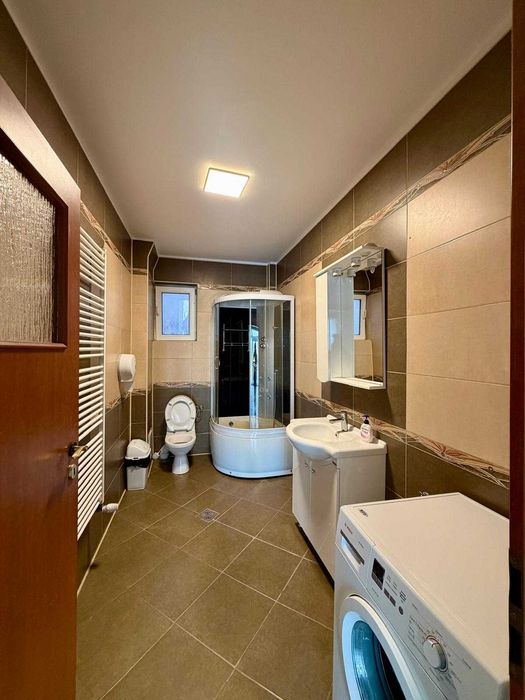 Inchiriez casa-spatiu comercial Ford