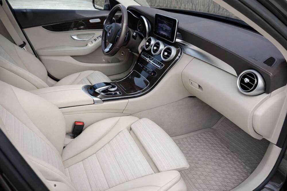 Mercedes-Benz C 220 D 4MATIC 2017 | Automata | Garabtie-Livrare