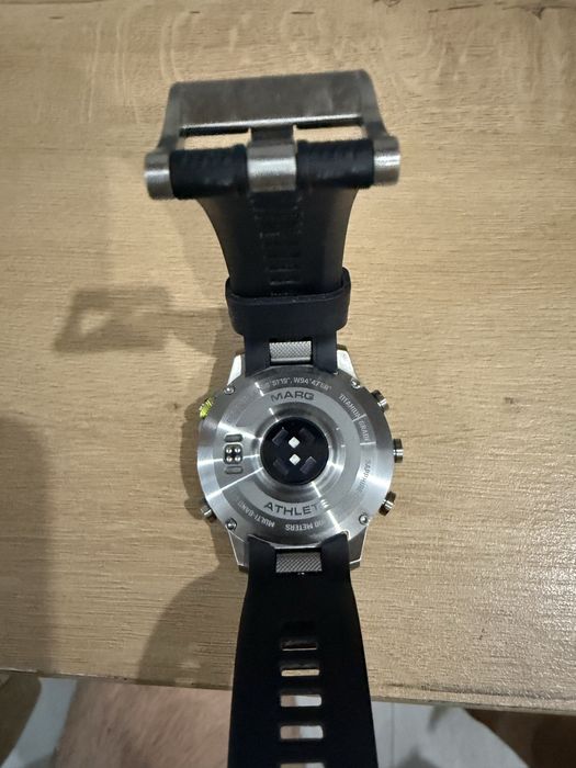 Часы Garmin athlet