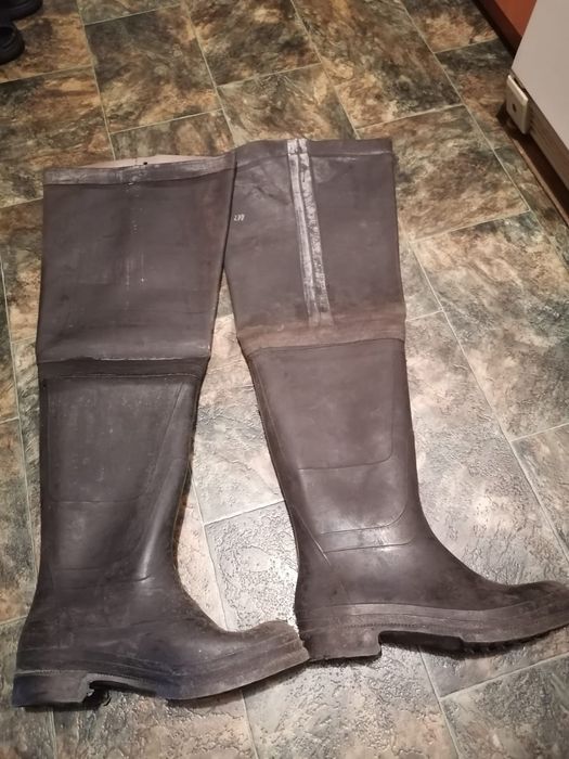 Продам сапоги резиновые