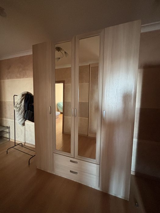 Шифоньер в отличном состоянии