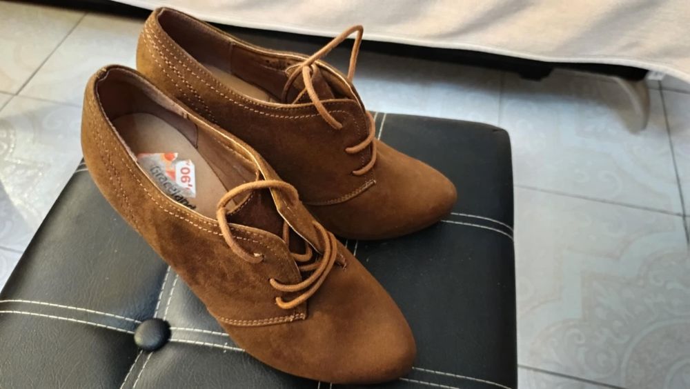 Дамски обувки 38 номер