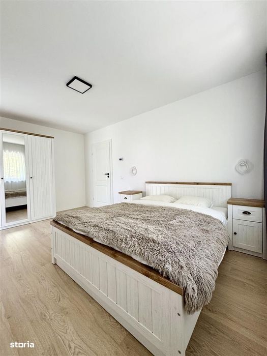 Casă de închiriat în Șelimbăr – 4 camere, curte proprie