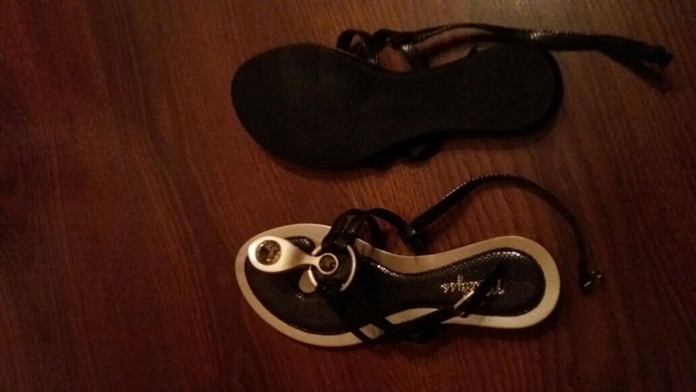 Дамски сандали