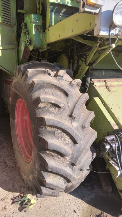 Combina Claas Dominator 108SL