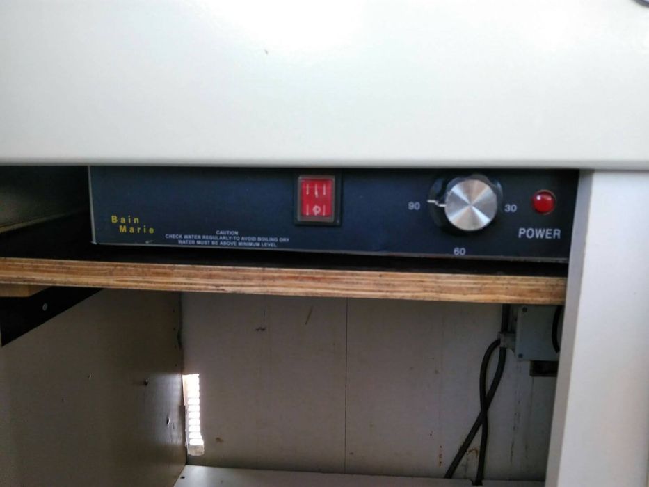 Търговска каравана под наем за стационарно ползване