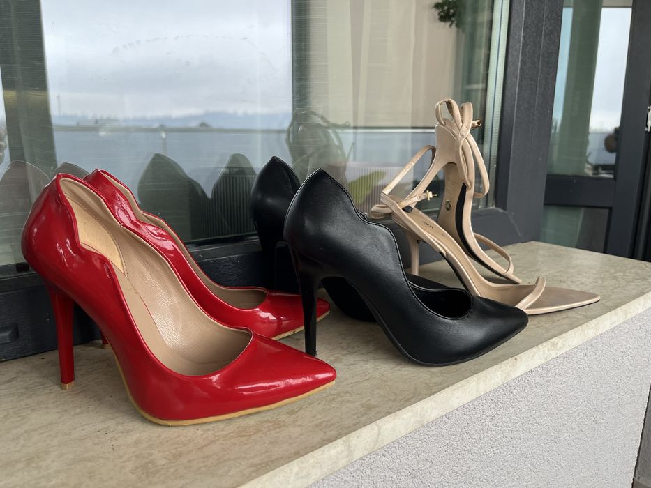 Официални/елегантни обувки и сандали Zara  на ток