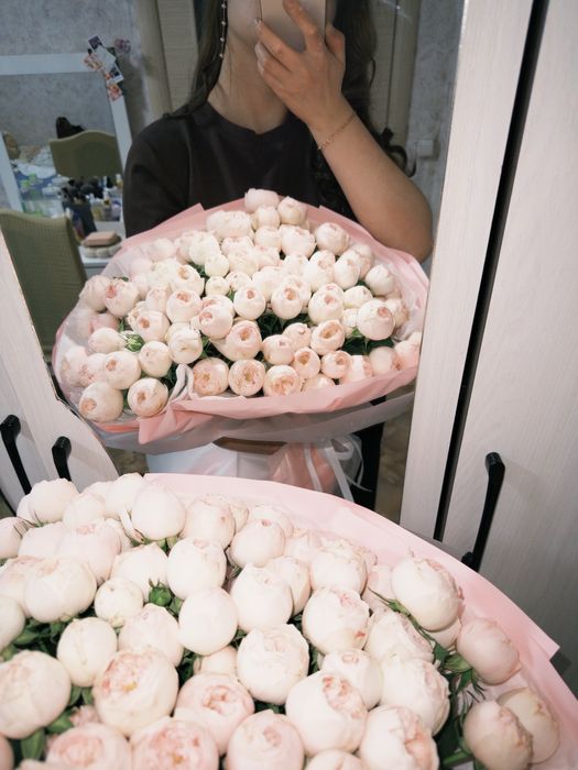 Продам букет кустовых роз