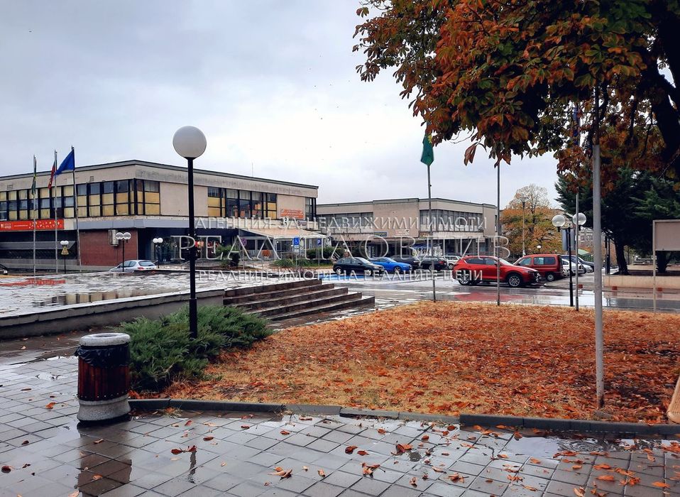 Офис в Стара Загора, област-гр.Чирпан площ 149 цена 55000