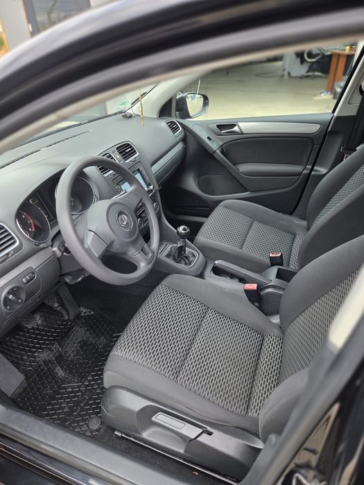 VÂND VW GOLF 6 – 1.2 BENZINĂ – 2011