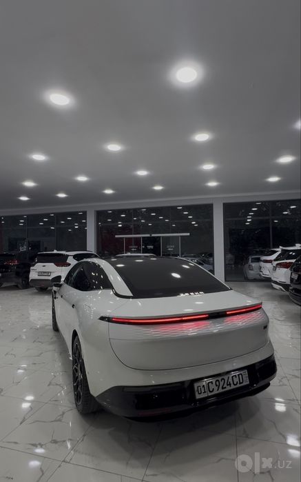 Zeekr 007 dual mator eng full pozitsa