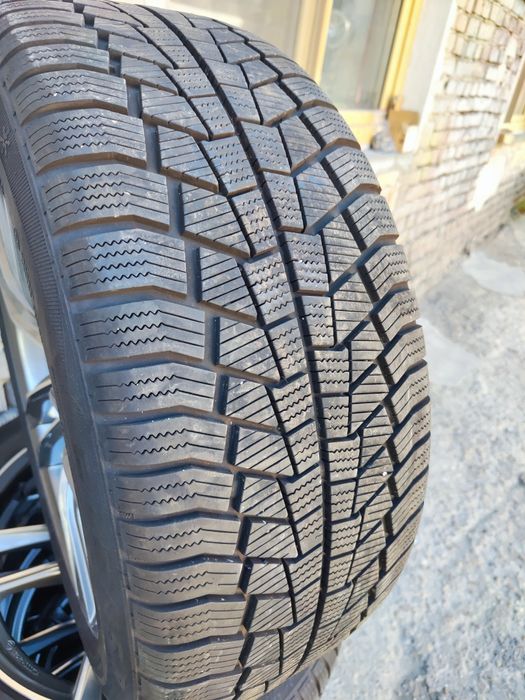 4 бр зимни 245/45/18 General