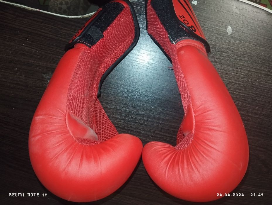 Mănuși de Box 8OZ