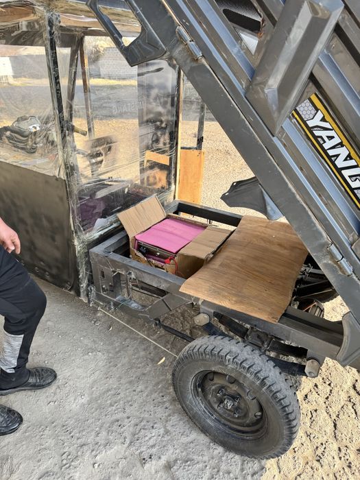 Аккамулятор сотамиз янги 1ийл гарантия бор